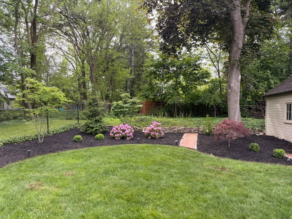 Gallery photos for Paver Edging, Fresh Mulch and New Plantings in Kalamazoo: Image #5