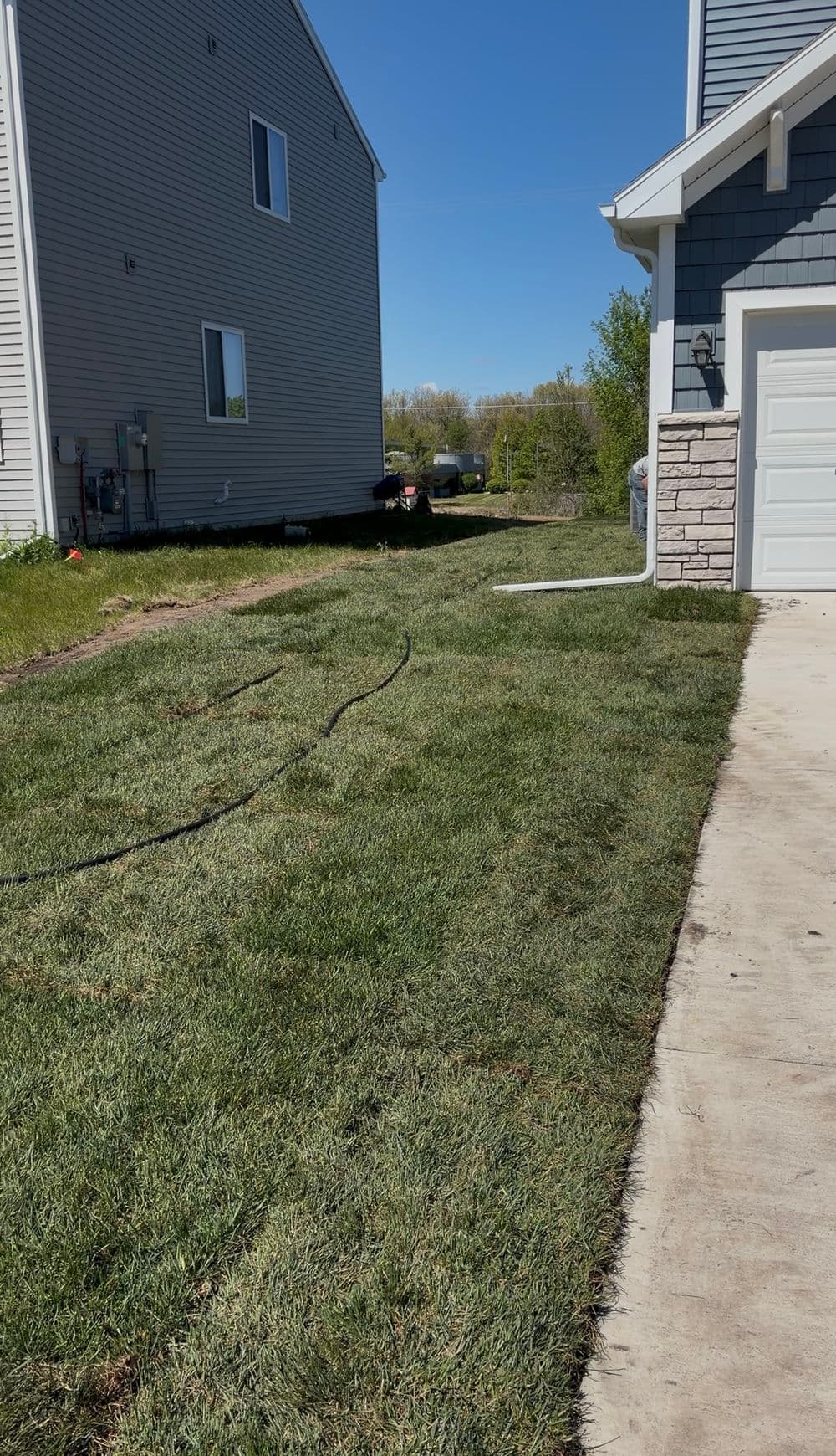 Gallery photos for New Home Sod Installation Replaces Sandy Fill Dirt in Galesburg: Image #1