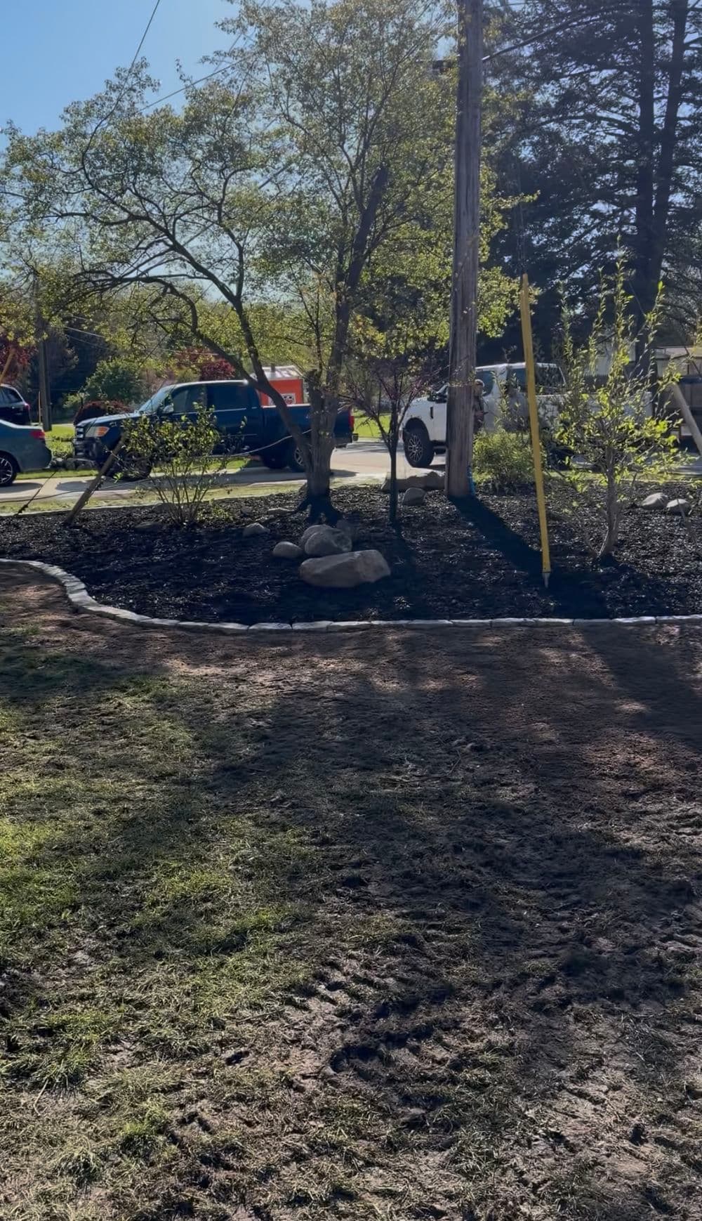 Gallery photos for Paver Edging and Mulch Bed Install in Portage: Image #3