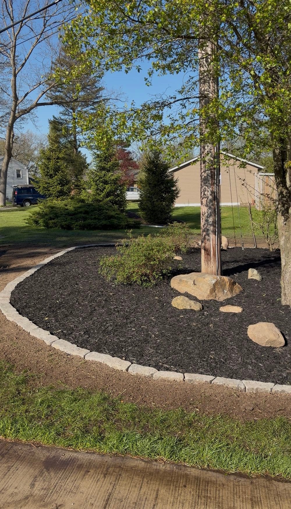 Paver Edging and Mulch Bed Install in Portage image